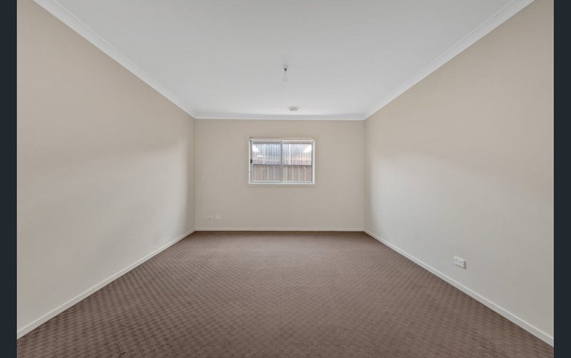 Photo - 50 Borrack Crescent, Mernda VIC 3754 - Image 3