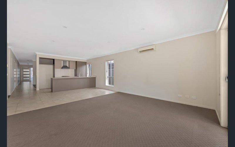 Photo - 50 Borrack Crescent, Mernda VIC 3754 - Image 10