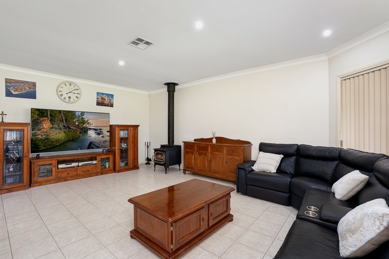 Photo - 50 Braikfield Avenue, Kemps Creek NSW 2178 - Image 8