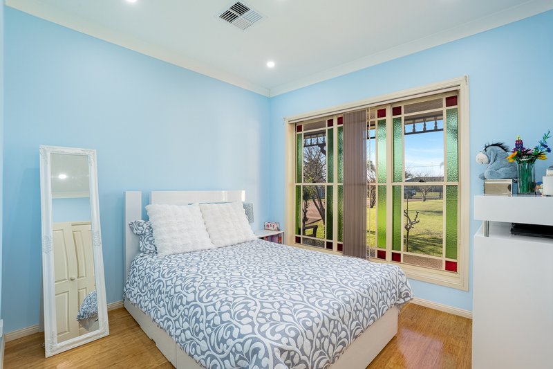 Photo - 50 Braikfield Avenue, Kemps Creek NSW 2178 - Image 14