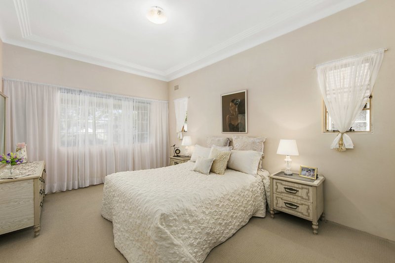 Photo - 50 Brighton Street, Freshwater NSW 2096 - Image 5