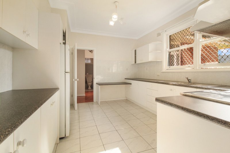 Photo - 50 Brooker Street, Tarrawanna NSW 2518 - Image 5