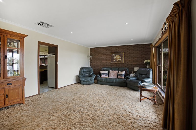 Photo - 50 Bryson Grove, Templestowe Lower VIC 3107 - Image 7