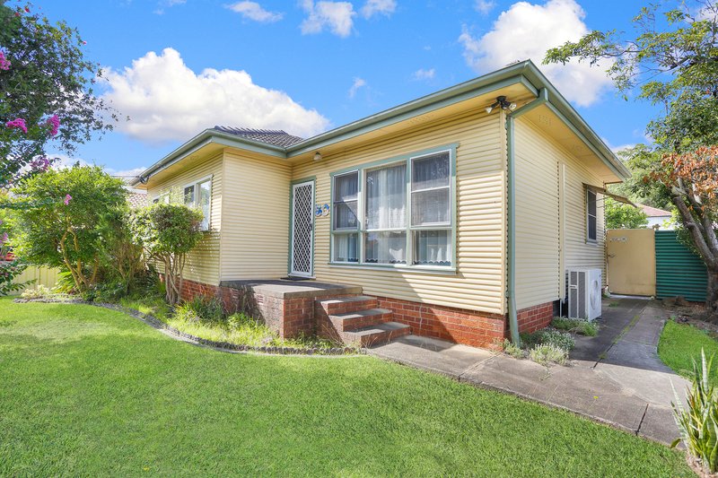 50 Bulli Road, Toongabbie NSW 2146