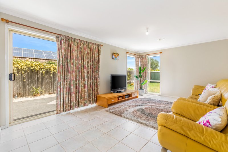 Photo - 50 Carruthers Drive, Hoppers Crossing VIC 3029 - Image 7