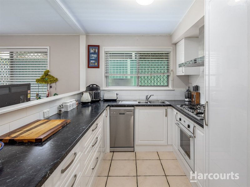 Photo - 50 Carwell Avenue, Petrie QLD 4502 - Image 4