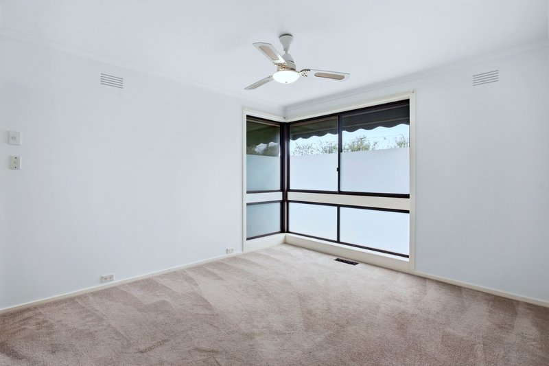 Photo - 50 Central Avenue, Altona Meadows VIC 3028 - Image 7