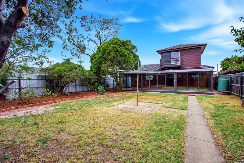 Photo - 50 Central Avenue, Altona Meadows VIC 3028 - Image 17