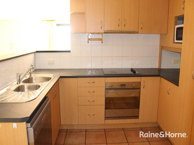 Photo - 50 Central Avenue, Indooroopilly QLD 4068 - Image 1