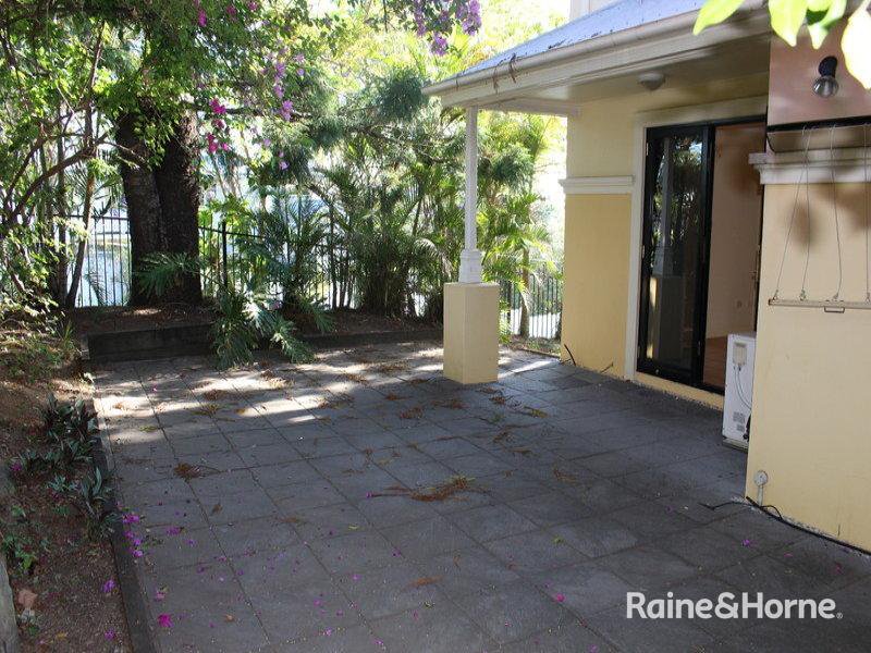 Photo - 50 Central Avenue, Indooroopilly QLD 4068 - Image 2