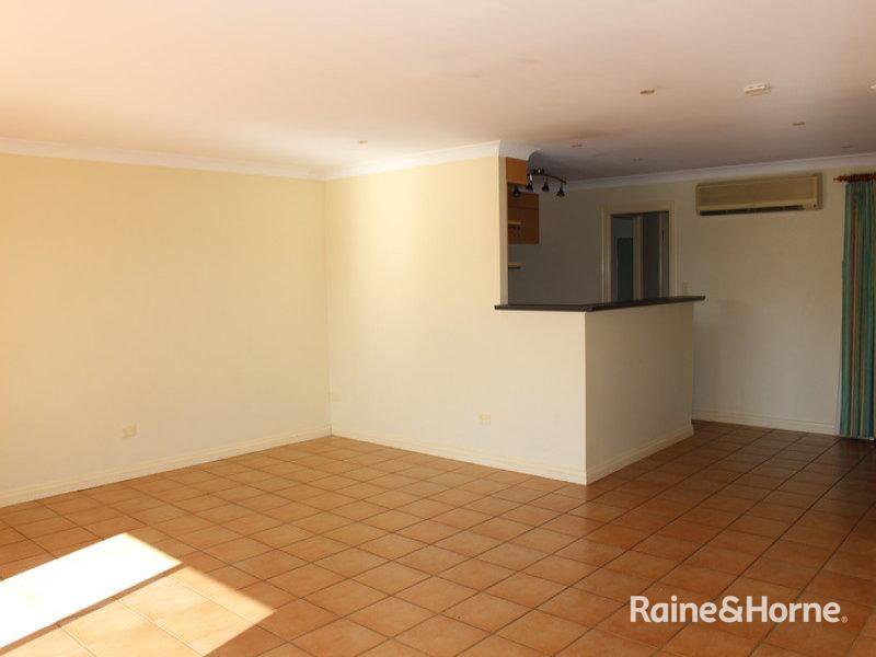Photo - 50 Central Avenue, Indooroopilly QLD 4068 - Image 3