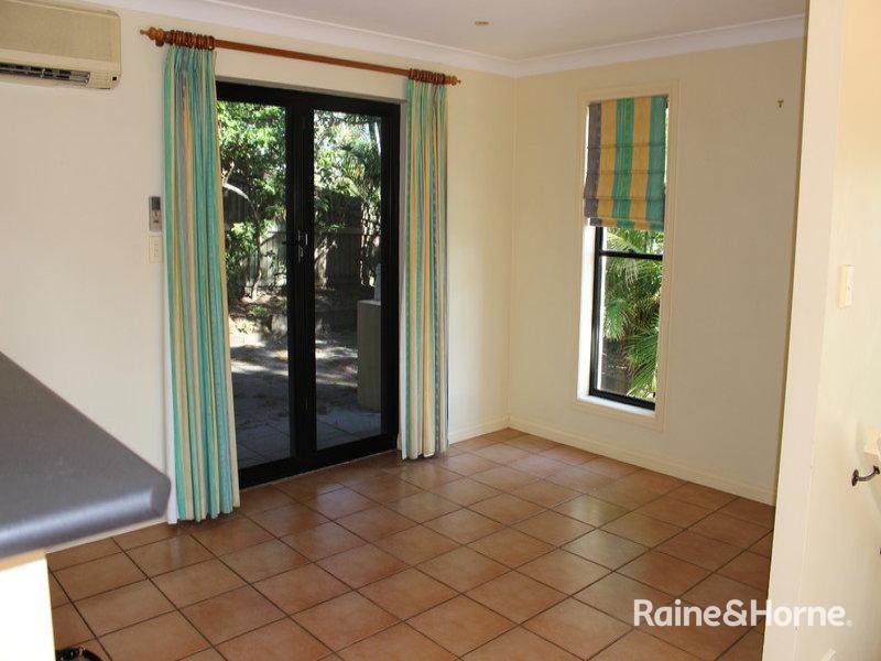 Photo - 50 Central Avenue, Indooroopilly QLD 4068 - Image 4