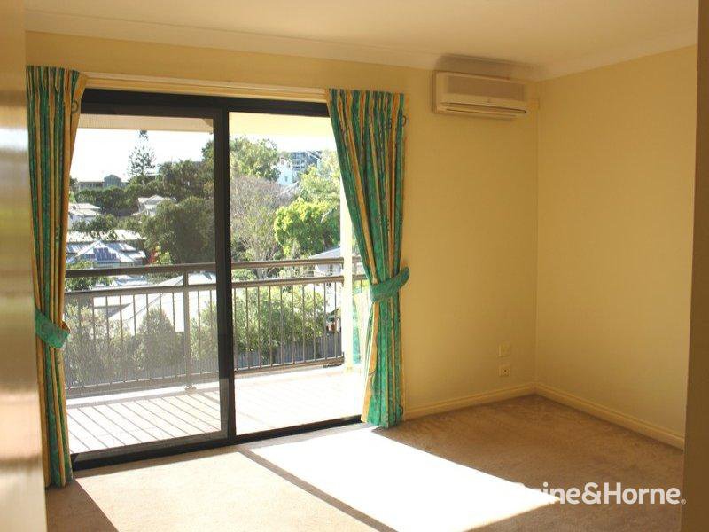 Photo - 50 Central Avenue, Indooroopilly QLD 4068 - Image 5
