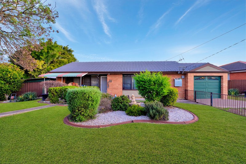 Photo - 50 Chadwick Crescent, Fairfield West NSW 2165 - Image