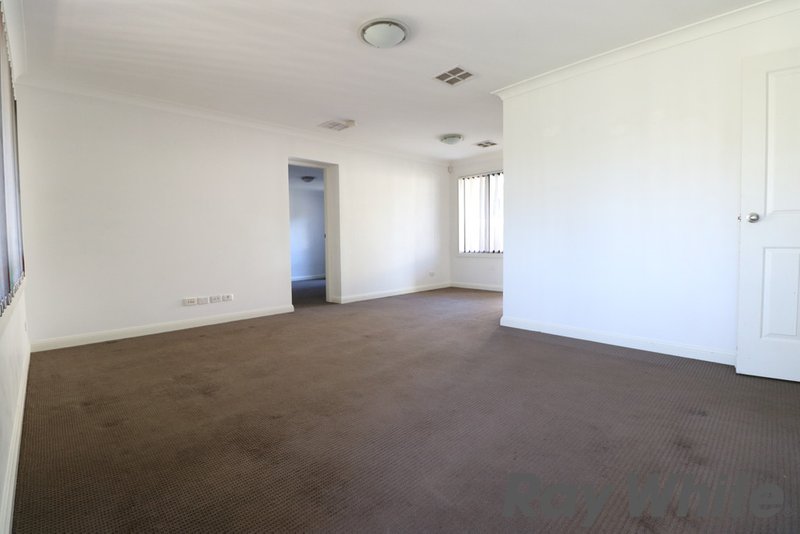 Photo - 50 Chadwick Crescent, Fairfield West NSW 2165 - Image 2