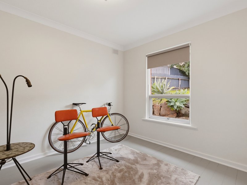 Photo - 50 Collins Parade, Hackham SA 5163 - Image 11