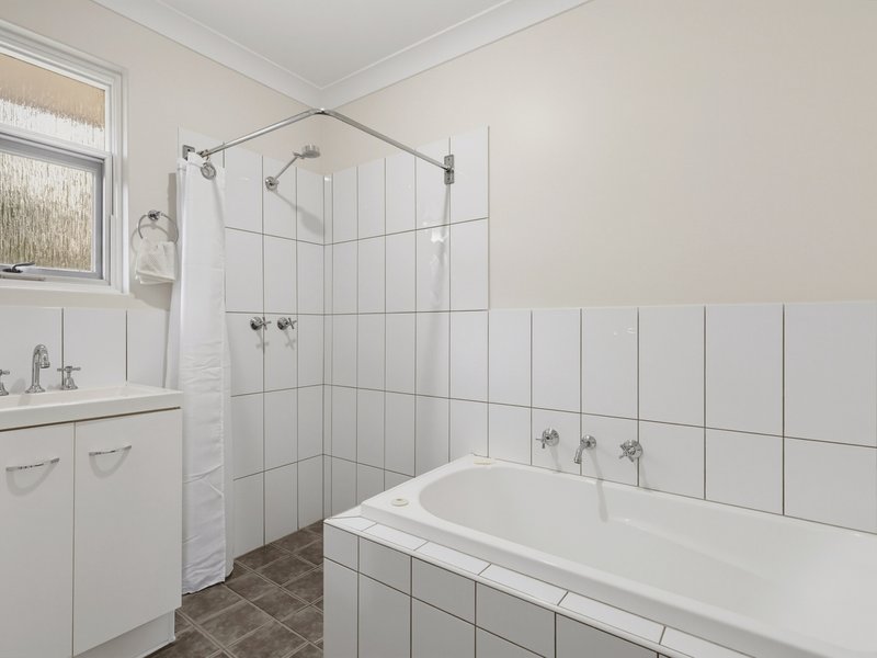 Photo - 50 Collins Parade, Hackham SA 5163 - Image 12