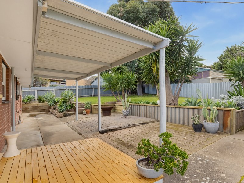 Photo - 50 Collins Parade, Hackham SA 5163 - Image 13