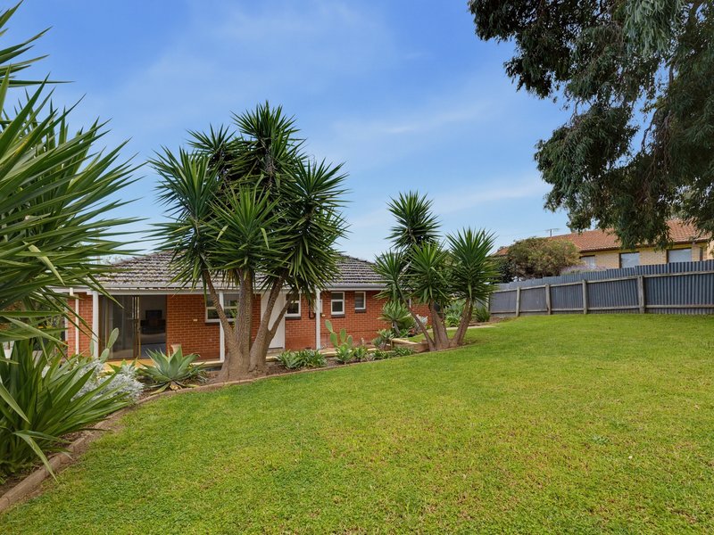 Photo - 50 Collins Parade, Hackham SA 5163 - Image 17