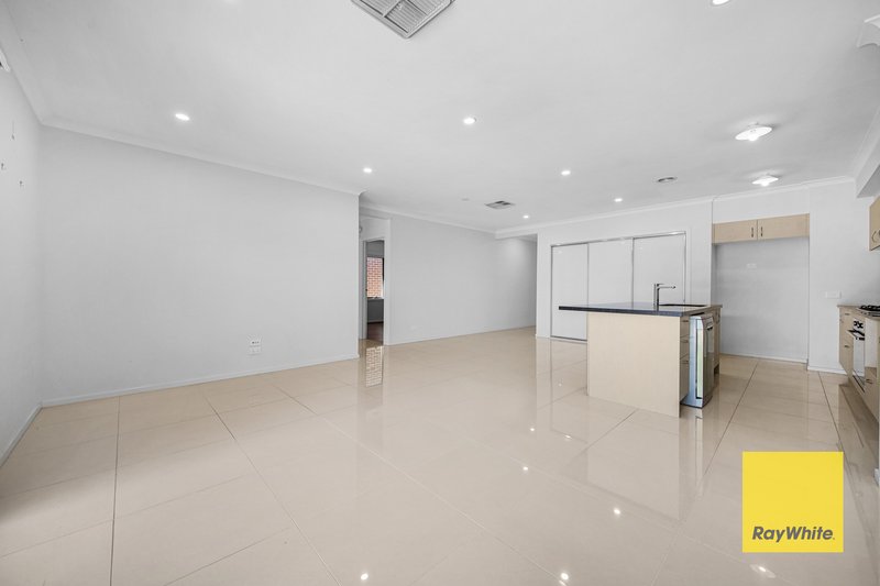 Photo - 50 Connaught Road, Tarneit VIC 3029 - Image 7