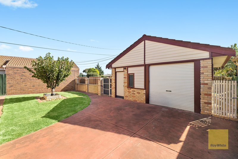 Photo - 50 Coolabah Crescent, Hoppers Crossing VIC 3029 - Image 14