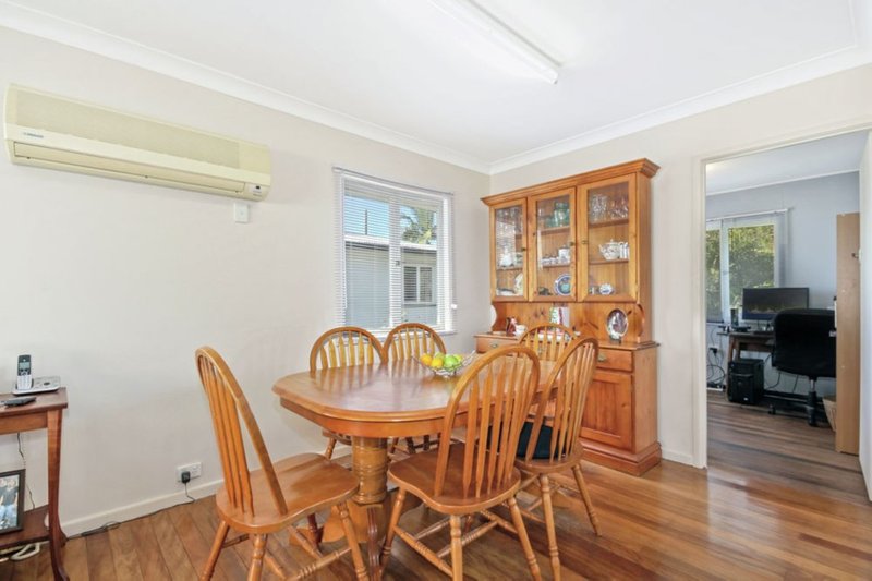 Photo - 50 Corowa Street, Wavell Heights QLD 4012 - Image 2