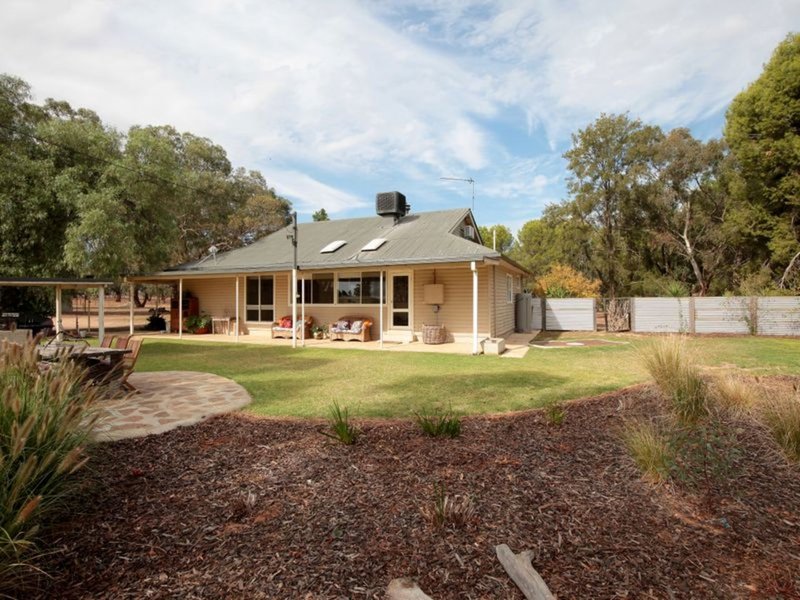 Photo - 50 Coursing Park Road, Wagga Wagga NSW 2650 - Image 12