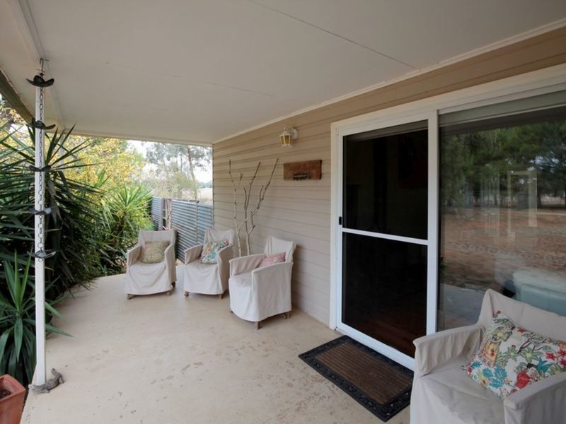 Photo - 50 Coursing Park Road, Wagga Wagga NSW 2650 - Image 18