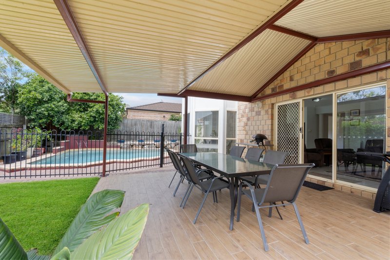 Photo - 50 Coventry Circuit, Carindale QLD 4152 - Image 4