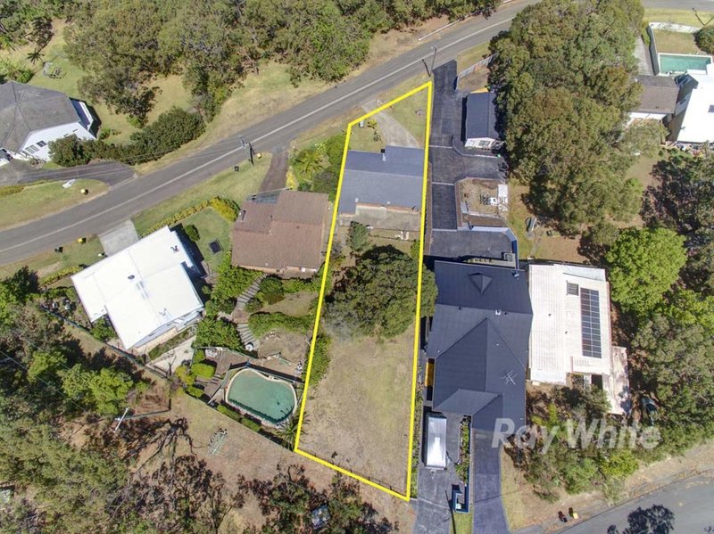 Photo - 50 Crescent Road, Wangi Wangi NSW 2267 - Image 11