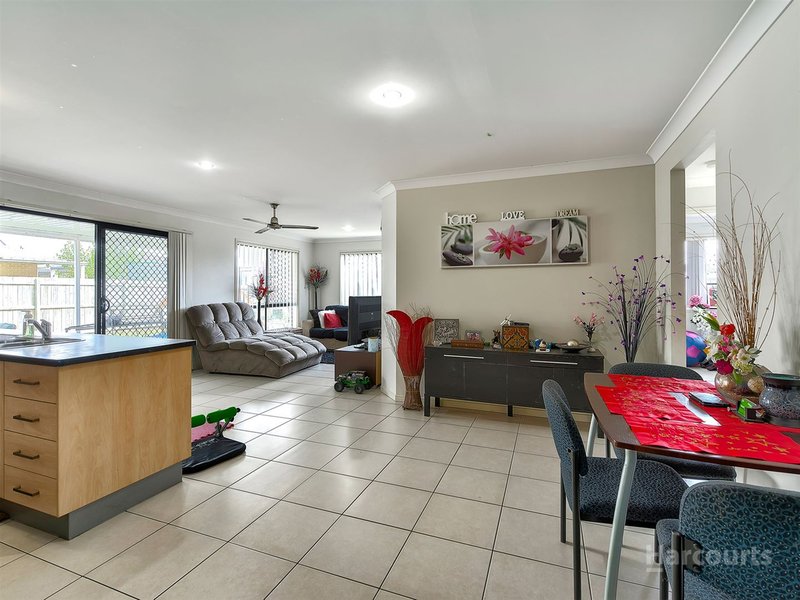 Photo - 50 Daintree Street, Bellmere QLD 4510 - Image 3