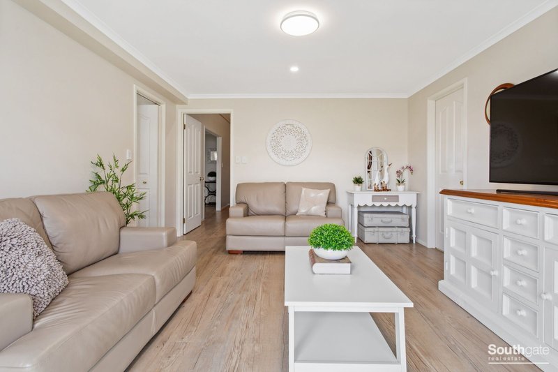 Photo - 50 Dalkeith Road, Seaford Rise SA 5169 - Image 3