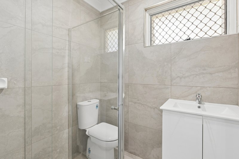 Photo - 50 Dawson Street, Armadale WA 6112 - Image 9