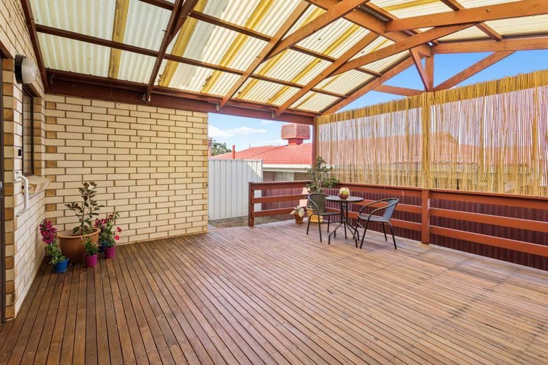 Photo - 50 De Sassenay Crescent, Modbury Heights SA 5092 - Image 11