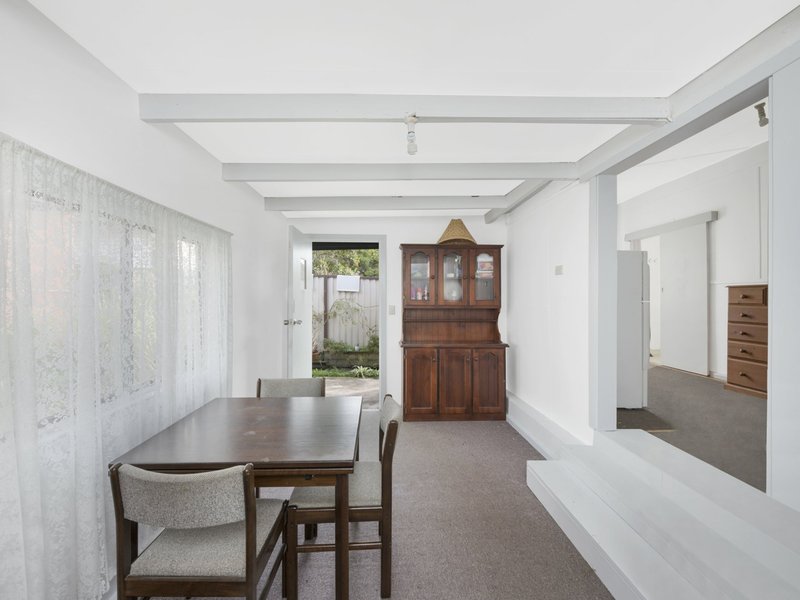 Photo - 50 Delia Avenue, Budgewoi NSW 2262 - Image 5