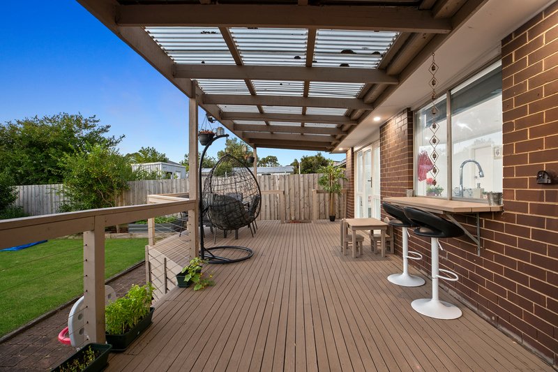 Photo - 50 Deschamps Crescent, Rowville VIC 3178 - Image 12