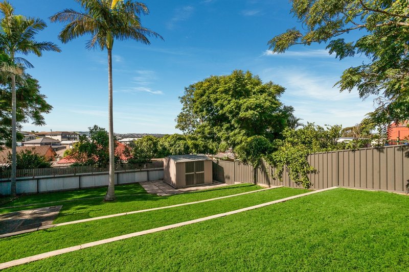 Photo - 50 Edgeworth Avenue, Kanahooka NSW 2530 - Image 7