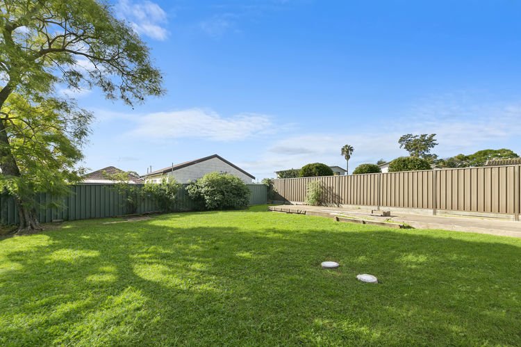 Photo - 50 Edna Avenue, Merrylands NSW 2160 - Image 2