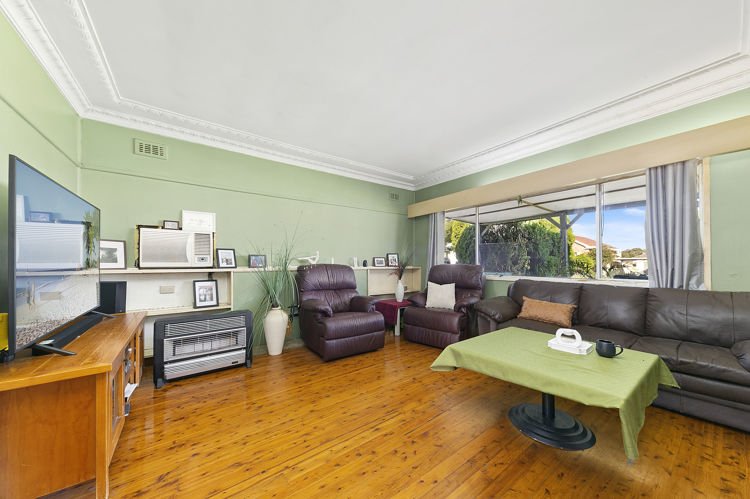 Photo - 50 Edna Avenue, Merrylands NSW 2160 - Image 5