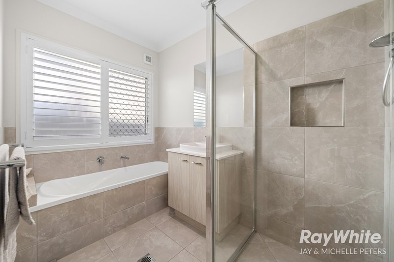 Photo - 50 Eversleigh Road, Scarborough QLD 4020 - Image 17