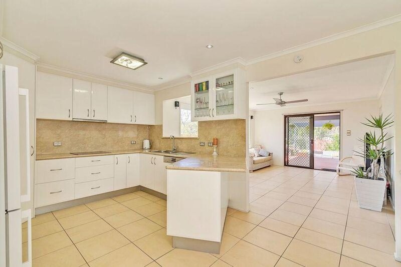 Photo - 50 Exilis Street, Rochedale South QLD 4123 - Image 5