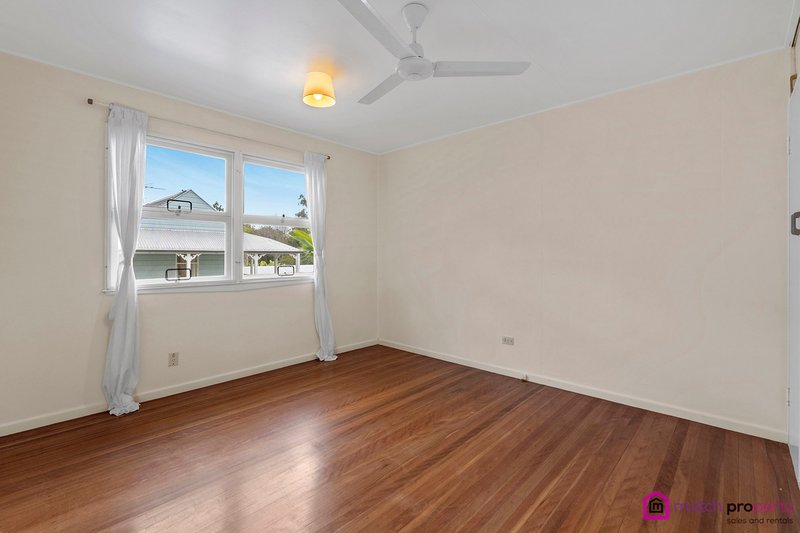 Photo - 50 Fawkner Street, Chapel Hill QLD 4069 - Image 7