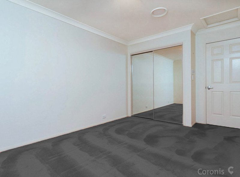 Photo - 50 Flame Tree Crescent, Carindale QLD 4152 - Image 10