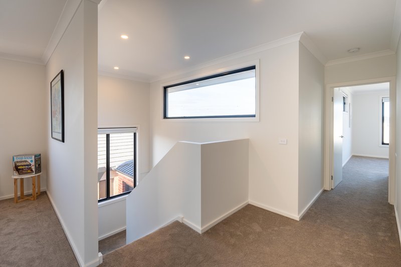Photo - 50 Garrard Crescent, Clyde VIC 3978 - Image 10