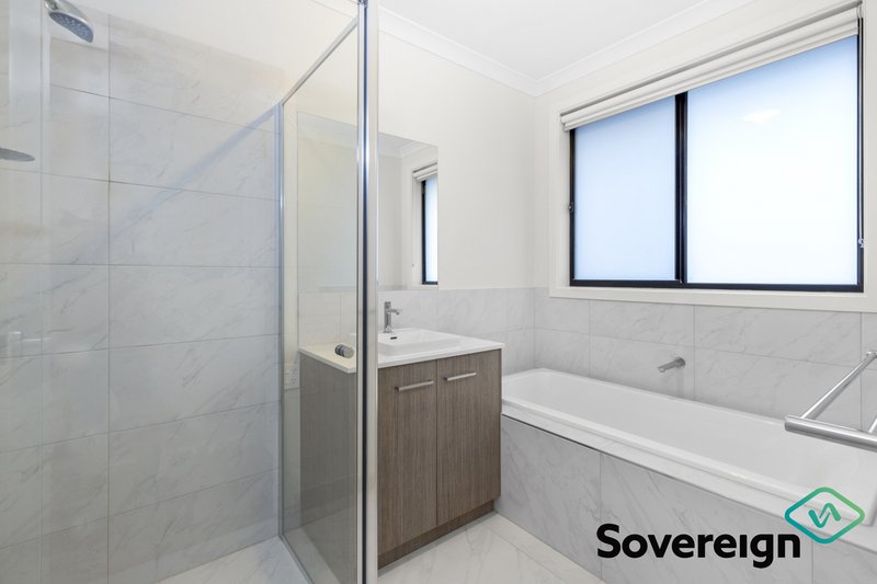 Photo - 50 Garrard Crescent, Clyde VIC 3978 - Image 14