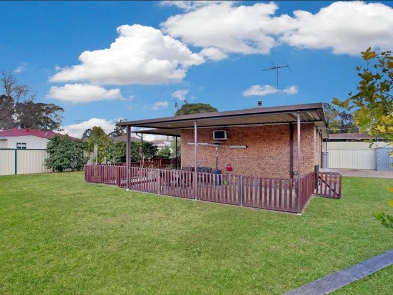 Photo - 50 Gerald Crescent, Doonside NSW 2767 - Image 5