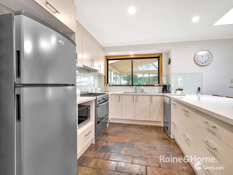 Photo - 50 Gillespies Ln , Ballan VIC 3342 - Image 5