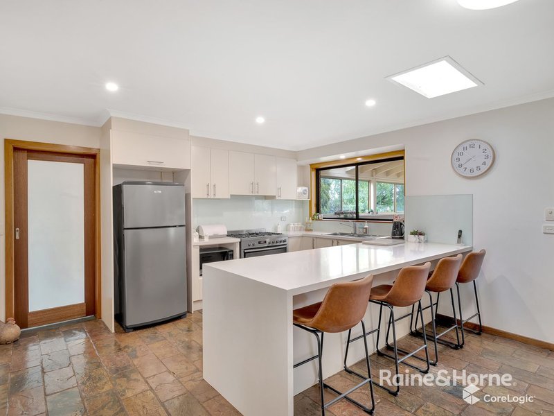 Photo - 50 Gillespies Ln , Ballan VIC 3342 - Image 7