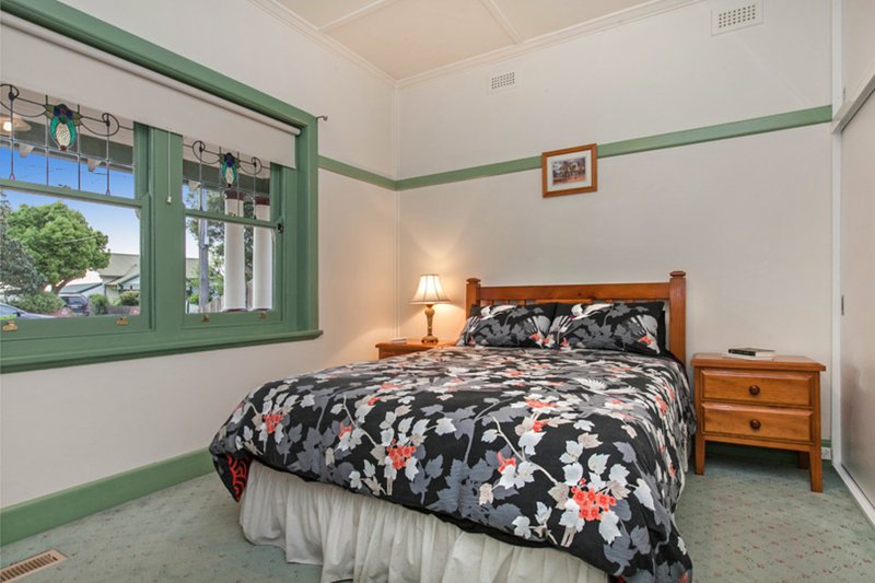 Photo - 50 Gloucester Street, Reservoir VIC 3073 - Image 4