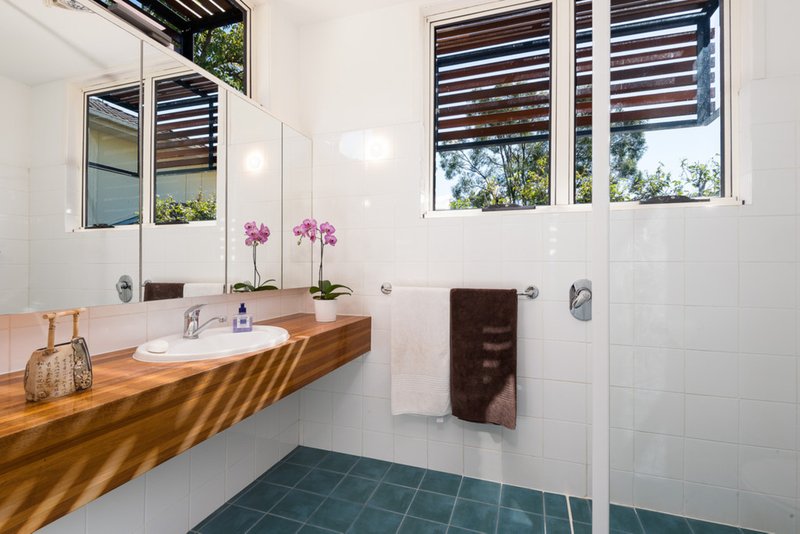 Photo - 50 Gordon Terrace, Indooroopilly QLD 4068 - Image 11